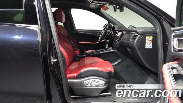 Porsche Macan 3.0 GTS 95B 2018 — фото 26