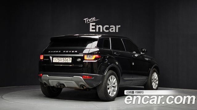 Land Rover Range Rover Evoque 2.0 TD4 SE 2018 — фото 2