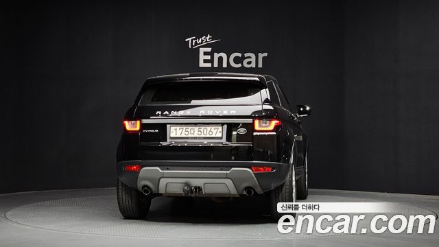 Land Rover Range Rover Evoque 2.0 TD4 SE 2018 — фото 4