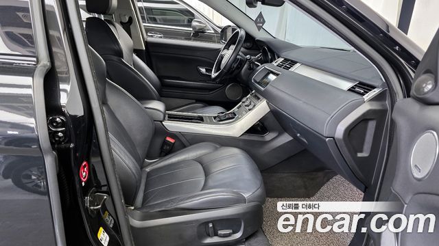 Land Rover Range Rover Evoque 2.0 TD4 SE 2018 — фото 26