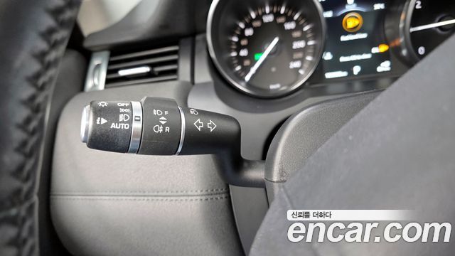 Land Rover Range Rover Evoque 2.0 TD4 SE 2018 — фото 28