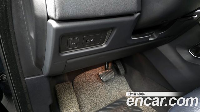 Land Rover Range Rover Evoque 2.0 TD4 SE 2018 — фото 32