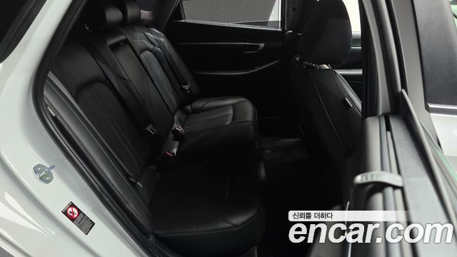 Hyundai Sonata (DN8) 2.0 Premium Family 2021 — фото 11