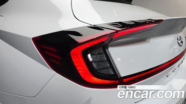 Hyundai Sonata (DN8) 2.0 Premium Family 2021 — фото 23