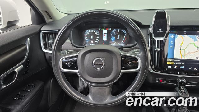 Volvo V90 Cross Country D5 AWD 2017 — фото 12