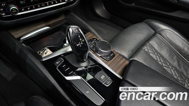 BMW 5 Series (G30) 520d Luxury Plus 2019 — фото 9