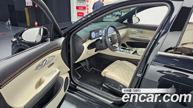 Genesis GV70 2.5T Gasoline AWD 2025 — фото 10