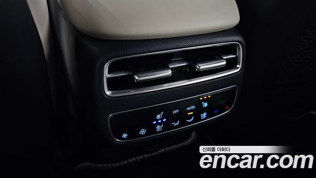 Genesis GV70 2.5T Gasoline AWD 2025 — фото 18