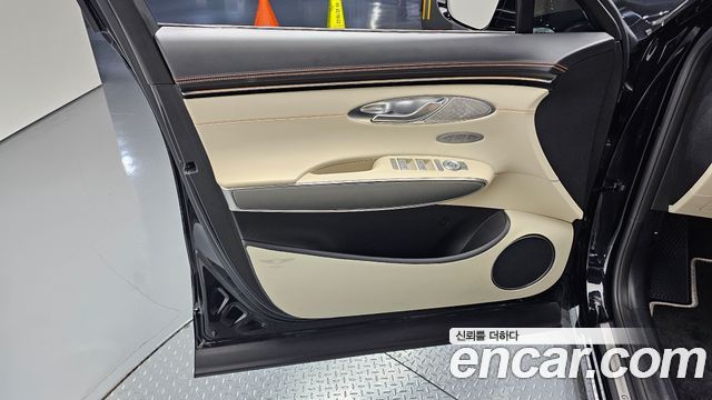 Genesis GV70 2.5T Gasoline AWD 2025 — фото 24