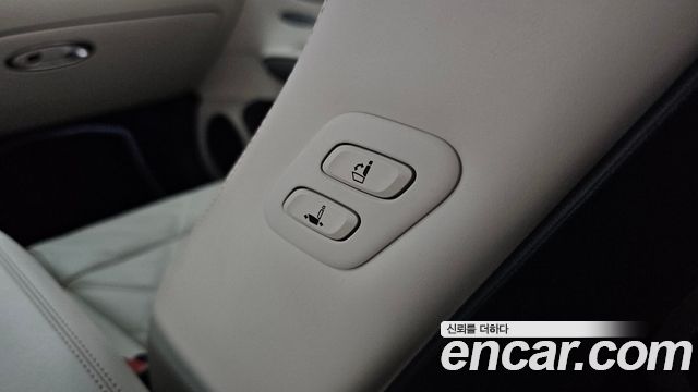 Genesis GV70 2.5T Gasoline AWD 2025 — фото 32