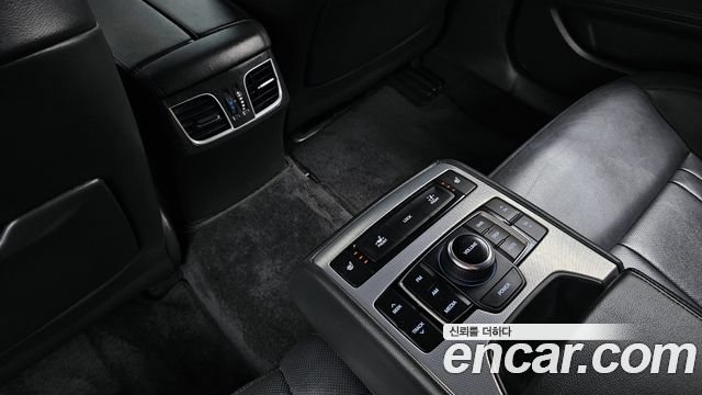 Genesis G80 3.3 GDI AWD Luxury 2017 — фото 19