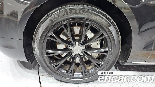 Audi A8 3.0 TDI Quattro LWB D4 2013 — фото 5