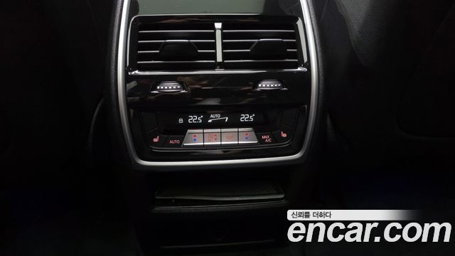 BMW X5 (G05) xDrive 40i xLine 2021 — фото 18
