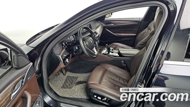 BMW 5 Series (G30) 530i M Sport Package Plus 2018 — фото 10