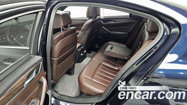 BMW 5 Series (G30) 530i M Sport Package Plus 2018 — фото 11