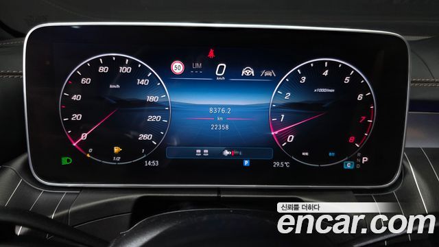 Mercedes-Benz CLE-Class (C236) CLE450 4MATIC Coupe 2024 — фото 8