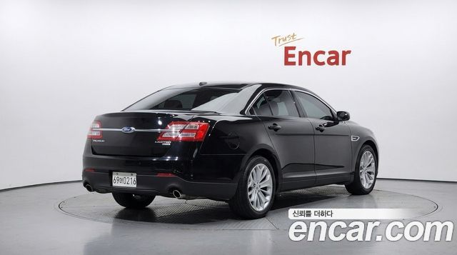Ford Taurus 2.0 Limited EcoBoost 6th 2016 — фото 2
