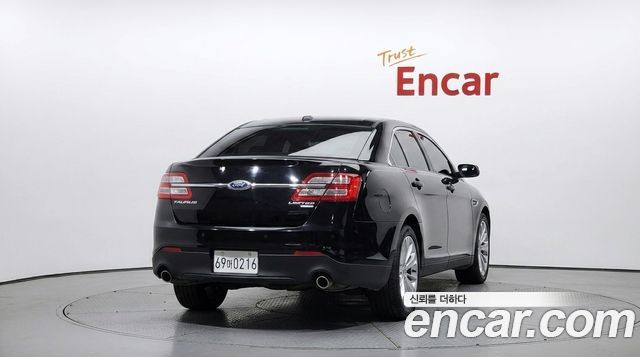 Ford Taurus 2.0 Limited EcoBoost 6th 2016 — фото 4