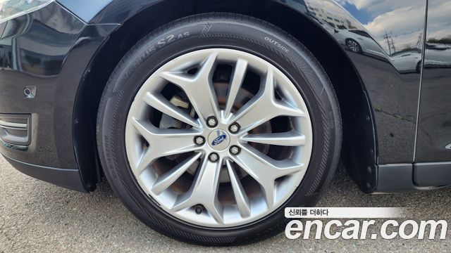Ford Taurus 2.0 Limited EcoBoost 6th 2016 — фото 5