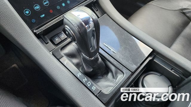 Ford Taurus 2.0 Limited EcoBoost 6th 2016 — фото 9