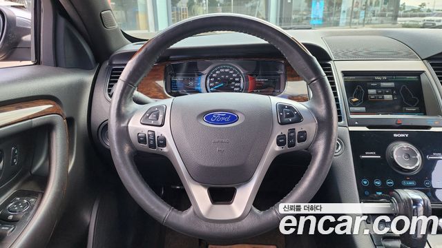 Ford Taurus 2.0 Limited EcoBoost 6th 2016 — фото 14