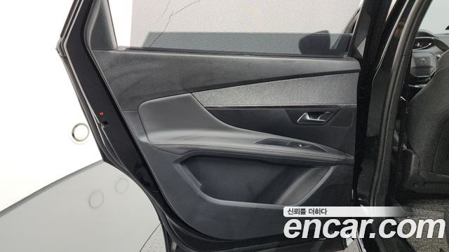 Peugeot 5008 (II) 1.5 BlueHDi GT Line 2021 — фото 25