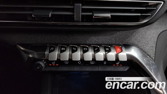 Peugeot 5008 (II) 1.5 BlueHDi GT Line 2021 — фото 35