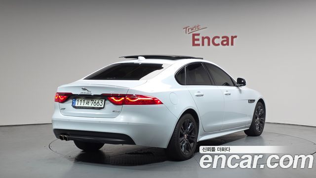 Jaguar XF (X260) 20d Chequered Flag Edition 2020 — фото 2