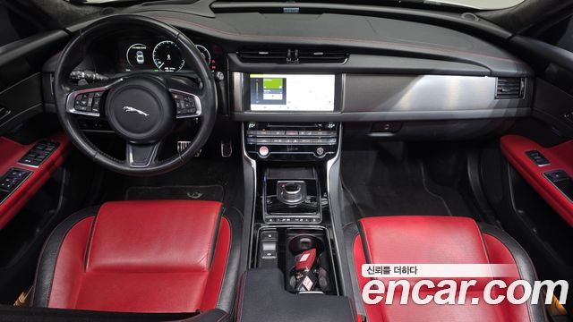 Jaguar XF (X260) 20d Chequered Flag Edition 2020 — фото 7