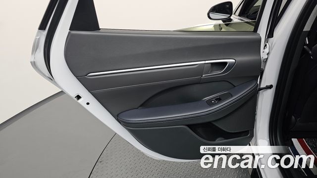 Hyundai Sonata The Edge (DN8) 2.0 Exclusive 2024 — фото 25