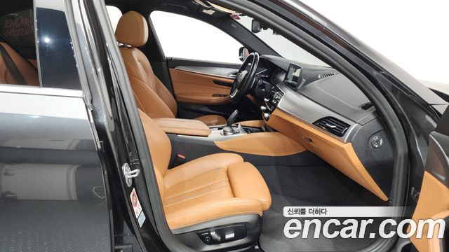 BMW 5 Series (G30) 530i M Sport Package 2018 — фото 10