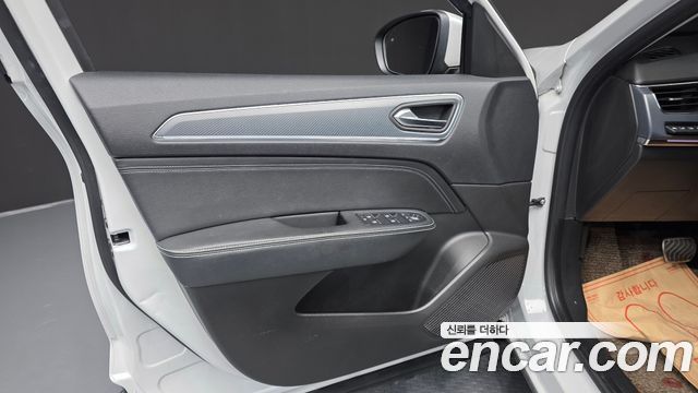 Renault Korea XM3 1.3 TCe RE Signature 2020 — фото 24