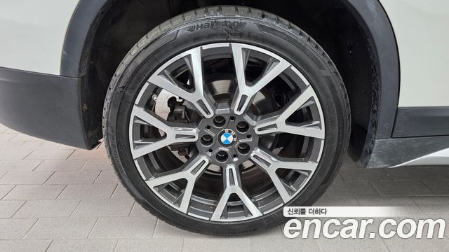 BMW X1 (F48) xDrive 20i xLine 2022 — фото 5