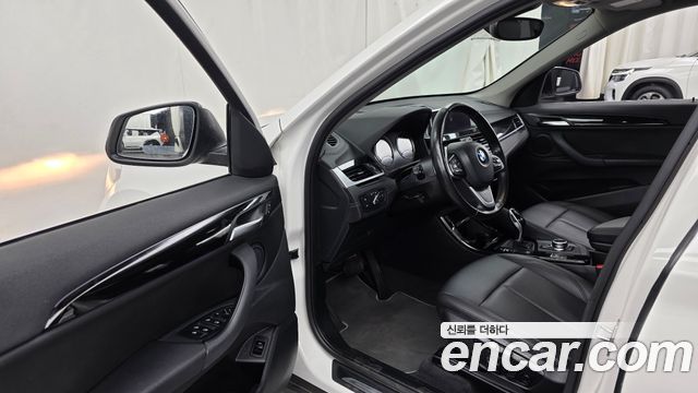BMW X1 (F48) xDrive 20i xLine 2022 — фото 10