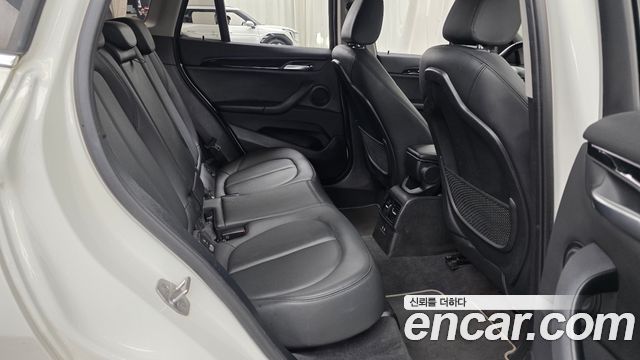 BMW X1 (F48) xDrive 20i xLine 2022 — фото 11