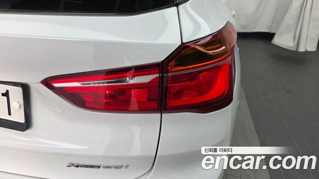 BMW X1 (F48) xDrive 20i xLine 2022 — фото 23