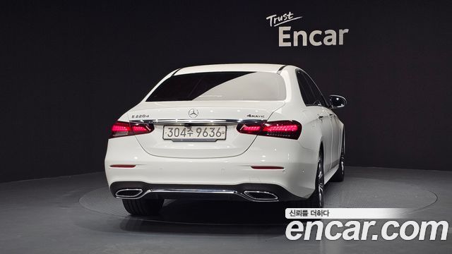 Mercedes-Benz E-Class (W213) E220d 4MATIC AMG Line 2021 — фото 4