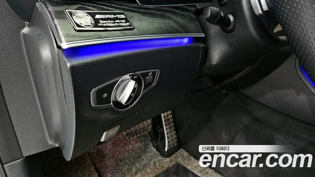 Mercedes-Benz E-Class (W213) E220d 4MATIC AMG Line 2021 — фото 15