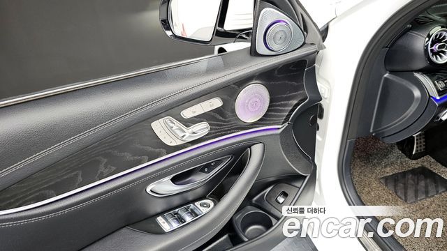 Mercedes-Benz E-Class (W213) E220d 4MATIC AMG Line 2021 — фото 19