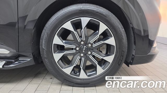 Kia Carnival (IV) Diesel 9-Seater Hi-Limousine Signature 2023 — фото 21