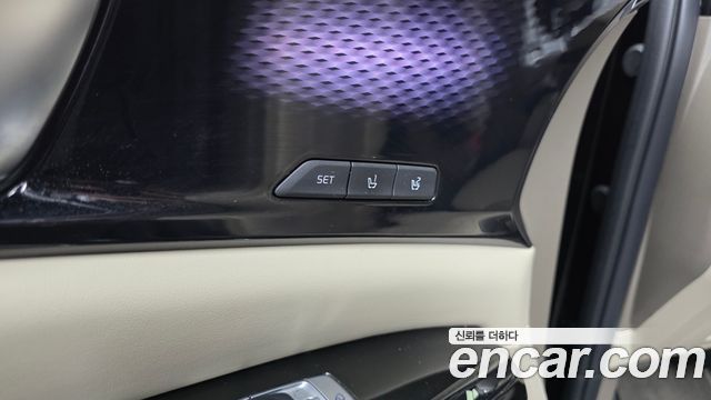 Kia Carnival (IV) Diesel 9-Seater Hi-Limousine Signature 2023 — фото 32