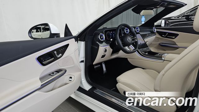 Mercedes-Benz CLE-Class (C236) CLE200 Cabriolet 2025 — фото 10