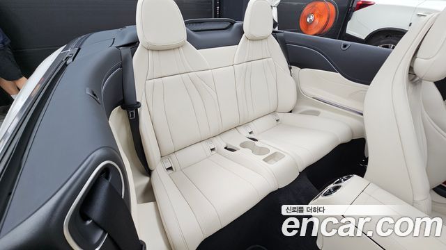 Mercedes-Benz CLE-Class (C236) CLE200 Cabriolet 2025 — фото 12