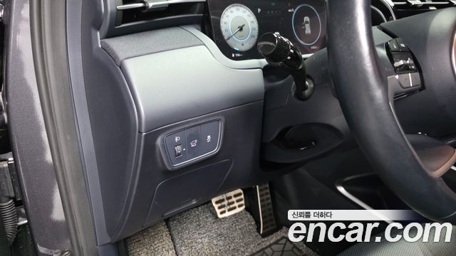 Hyundai Tucson (NX4) Gasoline 1.6 Turbo 2WD Inspiration 2022 — фото 17