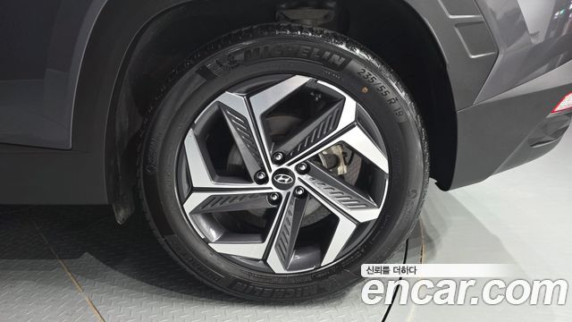 Hyundai Tucson (NX4) Gasoline 1.6 Turbo 2WD Inspiration 2022 — фото 27