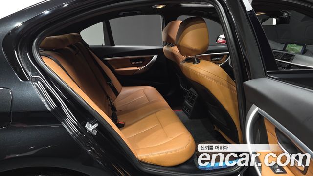 BMW 3 Series (F30) 330i M Sport Shadow 2018 — фото 11