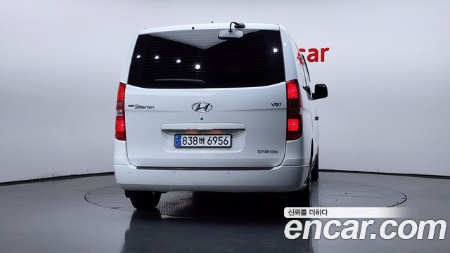 Hyundai Grand Starex Van 5-Seater Smart 2021 — фото 4