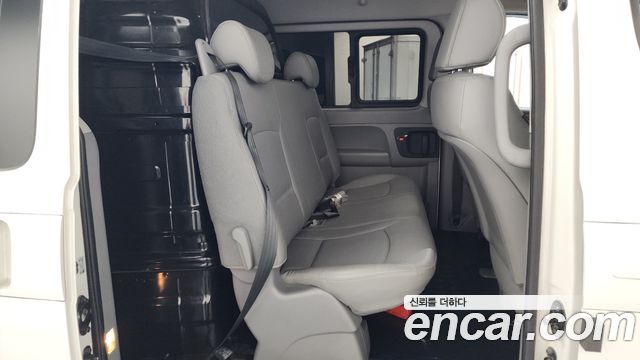 Hyundai Grand Starex Van 5-Seater Smart 2021 — фото 11