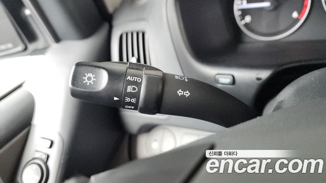 Hyundai Grand Starex Van 5-Seater Smart 2021 — фото 28