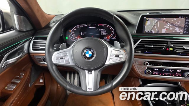 BMW 7 Series (G11) M760Li xDrive 2020 — фото 13